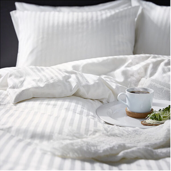 Παπλωματοθήκη  cotton 100%   sateen  ρίγα 1 εκ 220TC